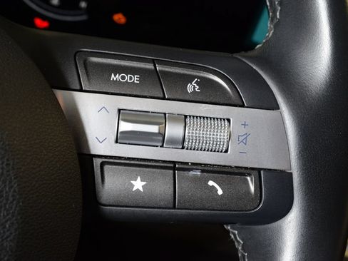 Used 2025 Hyundai Kona SEL AWD/4WD image 18