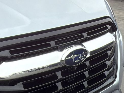 Certified 2023 Subaru Ascent Touring AWD/4WD image 9