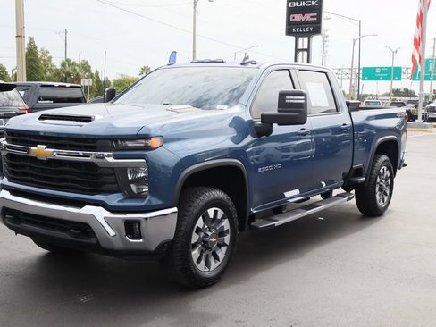 Certified 2024 Chevrolet Silverado 2500 LT w/ All Star Edition AWD/4WD image 5