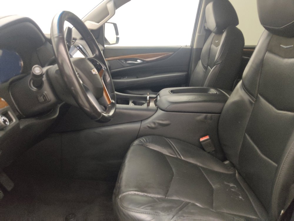 Used 2019 Cadillac Escalade Premium Luxury RWD image 17