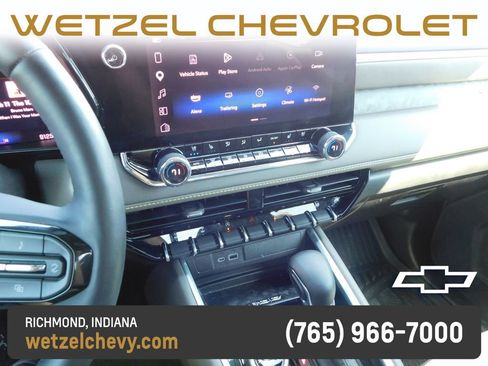 Used 2025 Chevrolet Colorado ZR2 w/ Technology Package AWD/4WD image 34