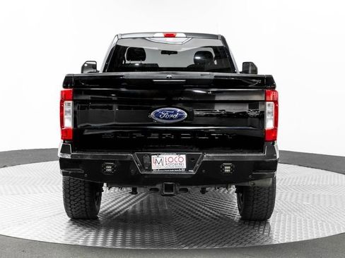 Used 2017 Ford F350 XLT w/ XLT Value Package image 8