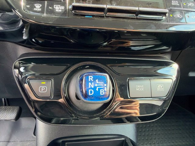 Used 2022 Toyota Prius LE FWD image 19