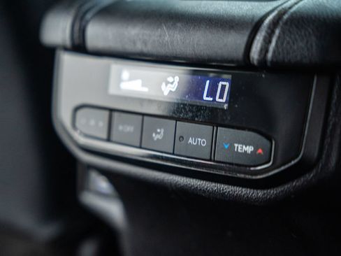 Certified 2025 Toyota Grand Highlander AWD image 39