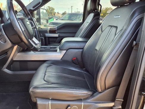 Used 2017 Ford F350 Platinum w/ Platinum Ultimate Package image 27