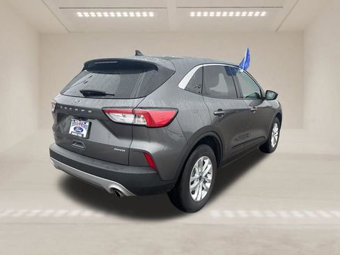 Certified 2022 Ford Escape SE w/ Cold Weather Package image 7