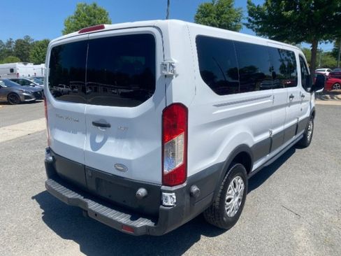 Used 2015 Ford Transit 350 XLT RWD image 4