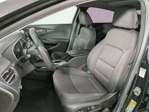 Used 2018 Chevrolet Malibu LT FWD image 12