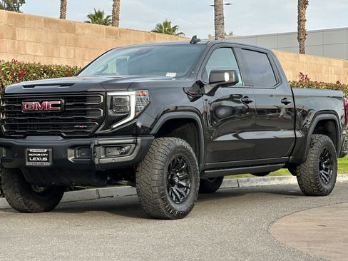 Used 2024 GMC Sierra 1500 AT4X w/ AT4X AEV Edition image 8