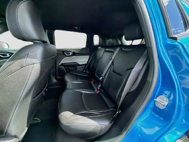 Used 2025 Jeep Compass Limited AWD/4WD image 25