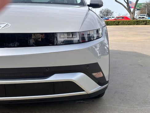 Certified 2025 Hyundai Ioniq 5 SE image 9