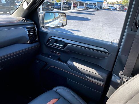 Certified 2025 GMC Sierra 1500 AT4 AWD/4WD image 17
