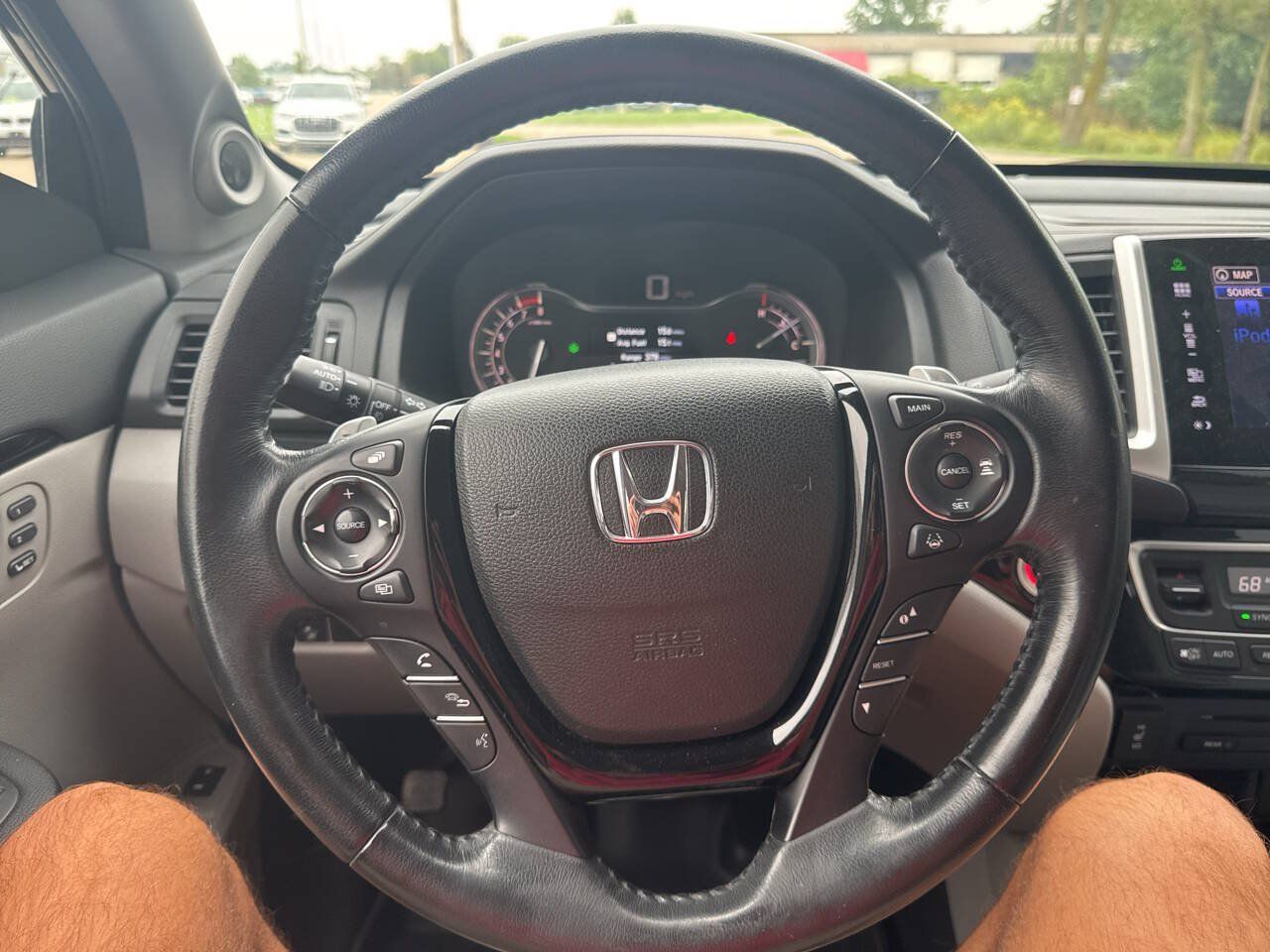 Used 2016 Honda Pilot Touring image 23