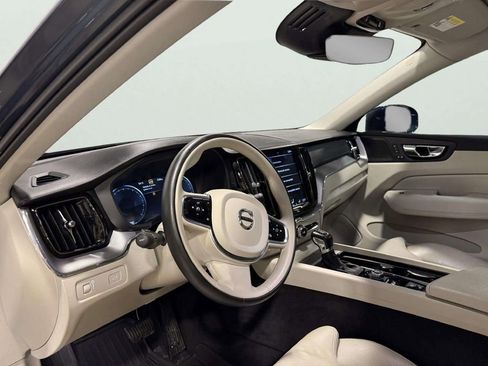 Used 2019 Volvo XC60 T5 Inscription w/ Protection Package Premier image 14