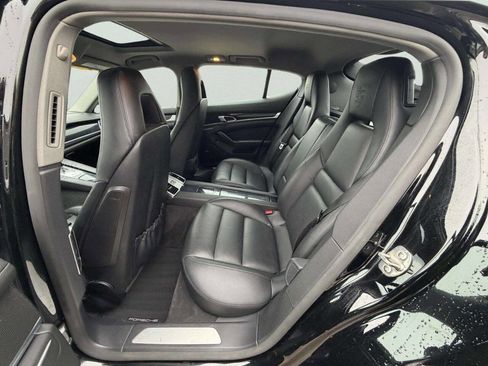 Used 2016 Porsche Panamera 4 Edition image 42