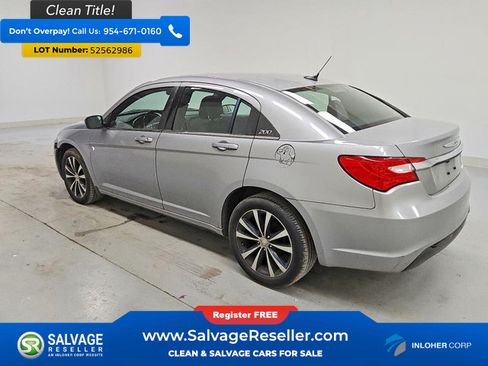Used 2013 Chrysler 200 Touring w/ S Exterior Appearance Pkg FWD image 3