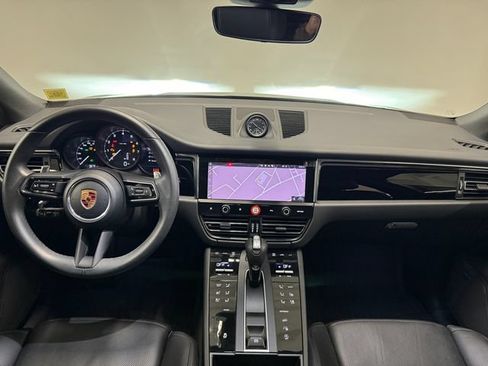 Certified 2026 Porsche Macan AWD/4WD image 14