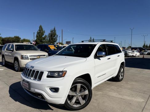 Used 2014 Jeep Grand Cherokee Overland AWD/4WD image 8