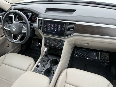 Used 2021 Volkswagen Atlas SE w/ Panoramic Sunroof Package FWD image 27