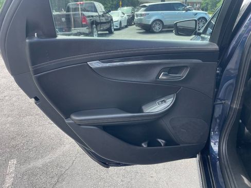 Used 2016 Chevrolet Impala LT w/ Convenience Package FWD image 21