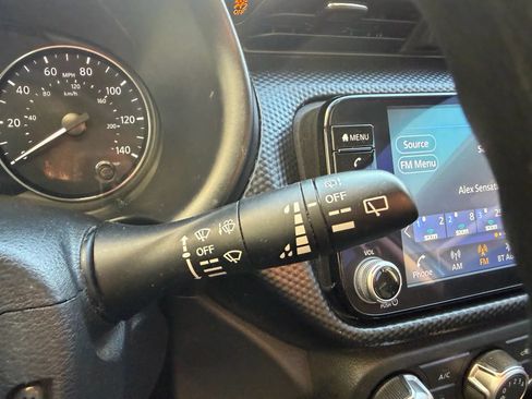 Used 2023 Nissan Kicks SV FWD image 15