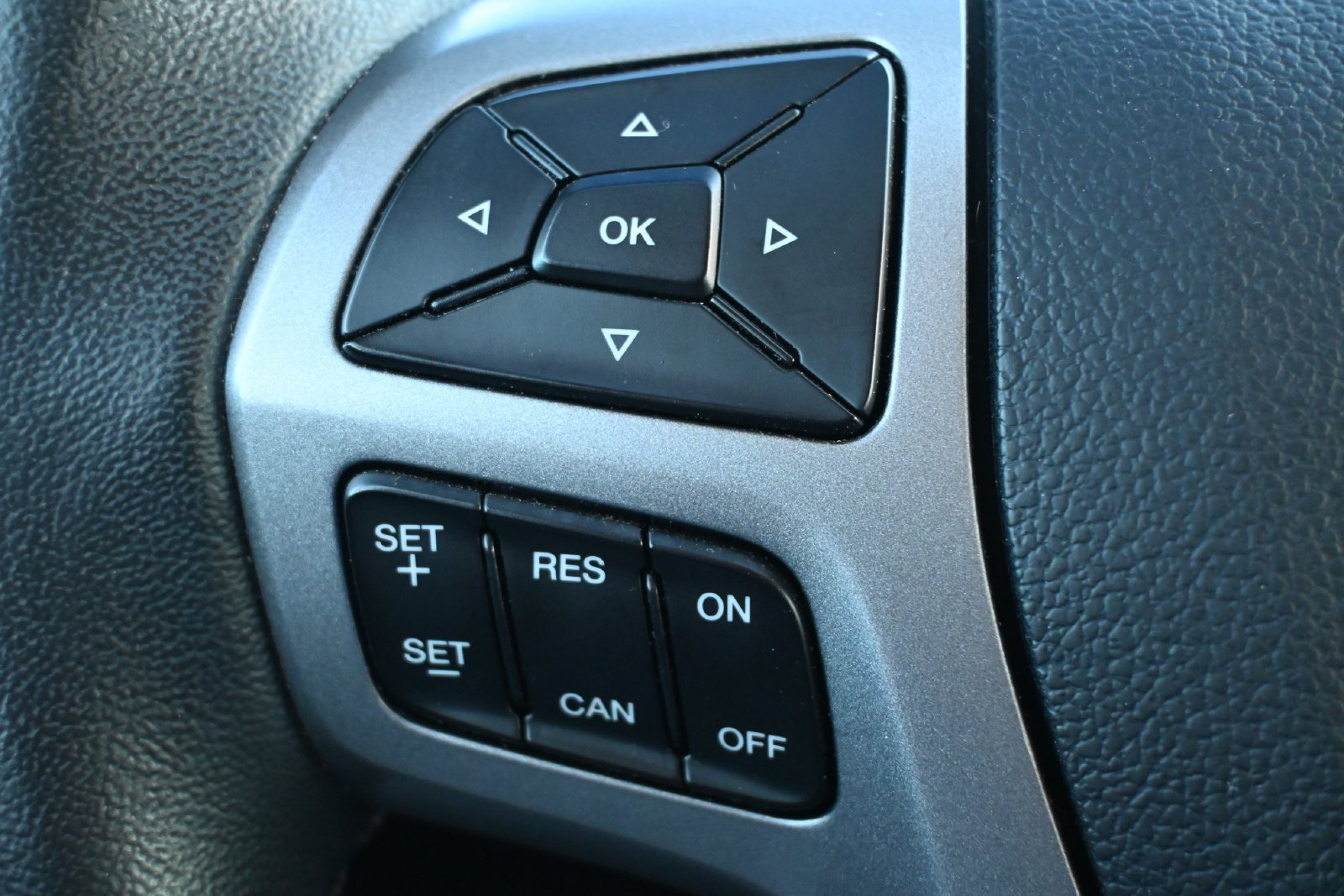 Used 2023 Ford Ranger XLT w/ Equipment Group 302A High AWD/4WD image 11
