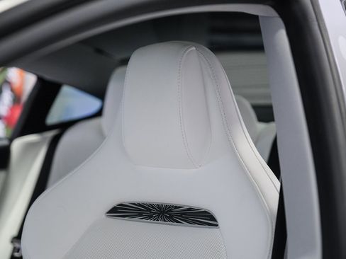 Used 2024 Tesla Model 3 Performance image 34