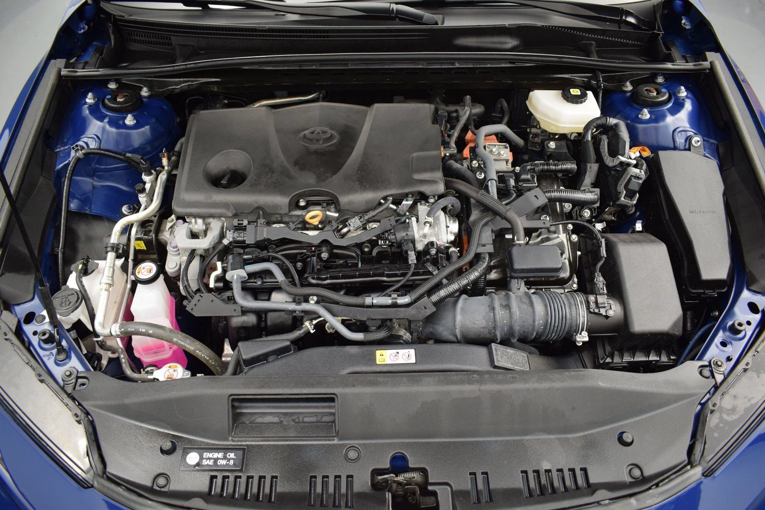 Used 2025 Toyota Camry SE FWD image 9