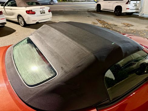 Used 2016 Nissan 370Z Roadster image 36