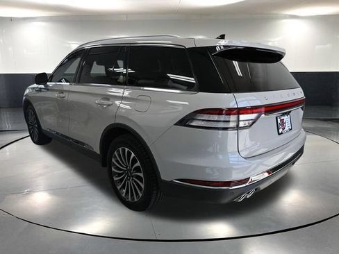 Used 2023 Lincoln Aviator Reserve AWD/4WD image 8