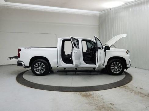 Used 2021 Chevrolet Silverado 1500 RST w/ Bed Protection Package AWD/4WD image 17