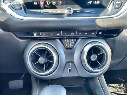 Used 2023 Chevrolet Blazer LT image 16