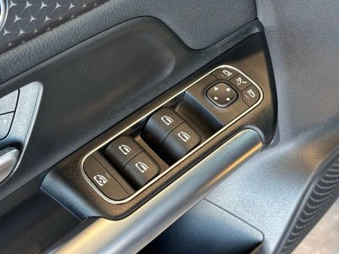 Certified 2025 Mercedes-Benz GLA 250 image 15