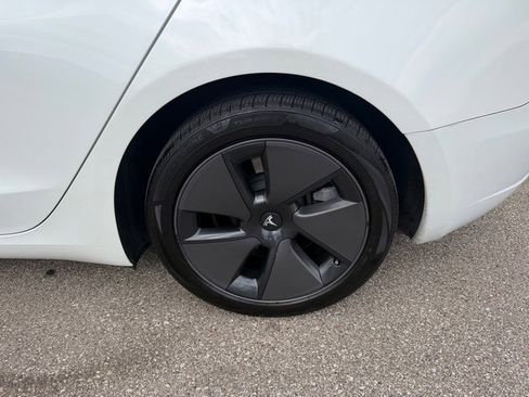 Used 2023 Tesla Model 3 Standard Range RWD image 32