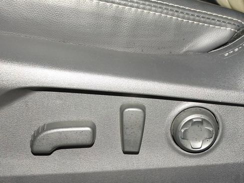 Used 2023 Subaru Outback Limited image 23