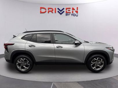 Used 2025 Chevrolet Trax LT w/ Driver Confidence Package