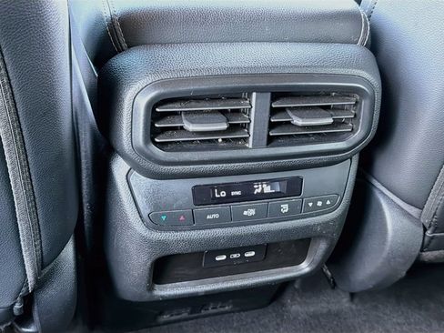 Used 2025 Honda Pilot EX-L image 24