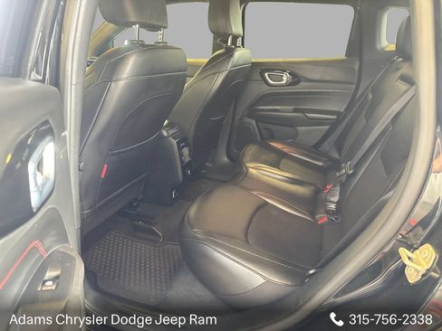 Used 2024 Jeep Compass Trailhawk AWD/4WD image 10