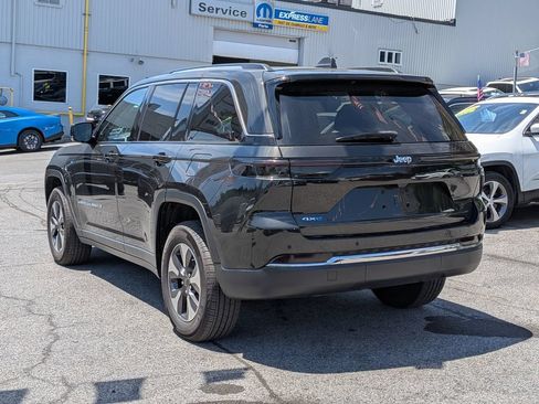 Used 2023 Jeep Grand Cherokee 4WD 4xe image 10