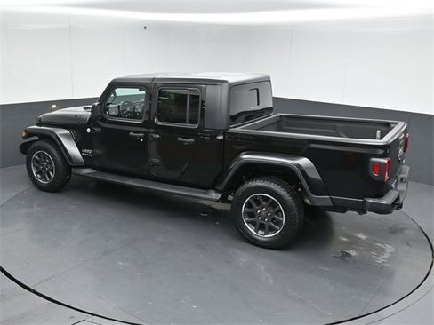 Used 2021 Jeep Gladiator Overland w/ Cold Weather Group image 42