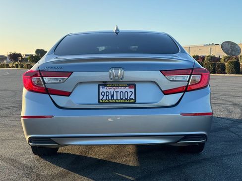 Used 2019 Honda Accord EX image 6