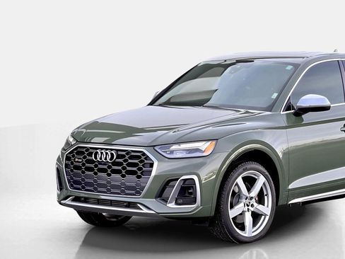Used 2022 Audi SQ5 Premium Plus w/ Premium Plus Package image 10