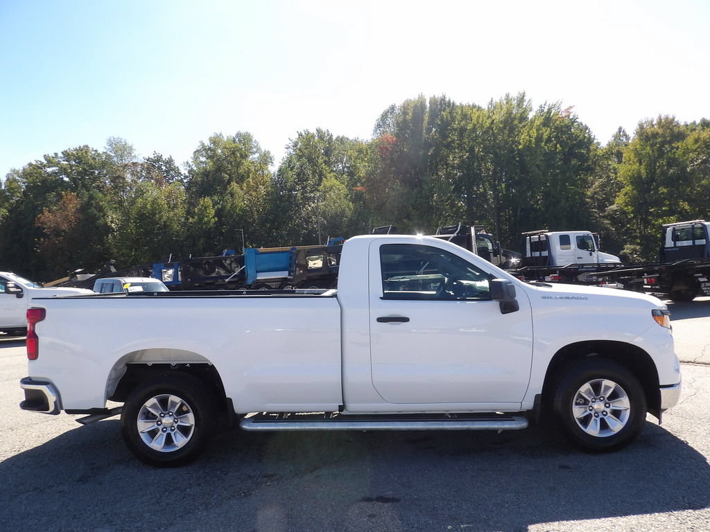 Used 2025 Chevrolet Silverado 1500 W/T RWD image 9