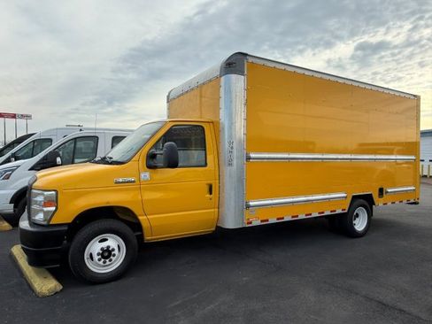 Used 2022 Ford E-350 and Econoline 350 Super Duty RWD image 4
