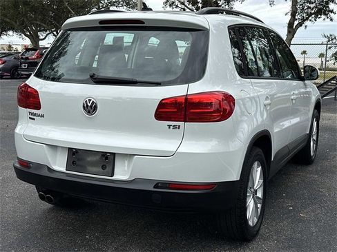 Used 2017 Volkswagen Tiguan Limited w/ Premium Package image 3