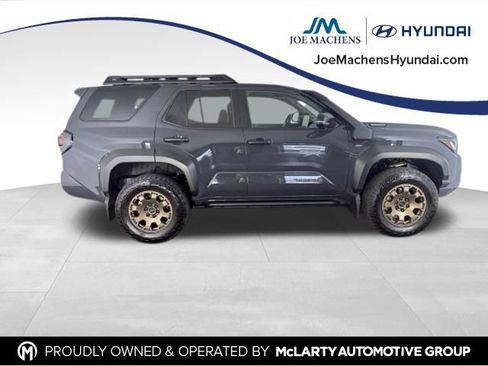 Used 2025 Toyota 4Runner Trailhunter AWD/4WD image 9