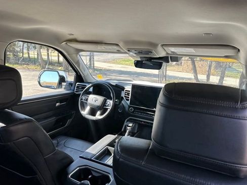 Used 2023 Toyota Tundra Limited AWD/4WD image 26