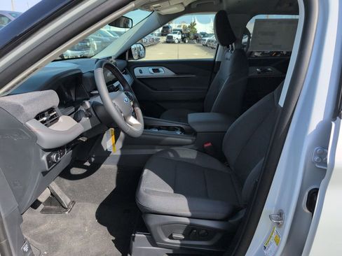 New 2026 Ford Explorer Active image 6