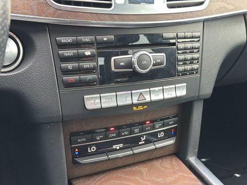 Used 2014 Mercedes-Benz E 350 Sedan image 31