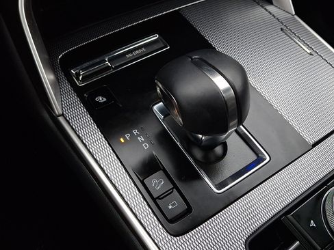 Certified 2024 MAZDA CX-90 Plug-In Hybrid w/ Premium Plus image 17